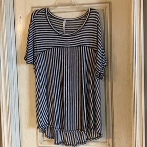 2X NY Collection shirt